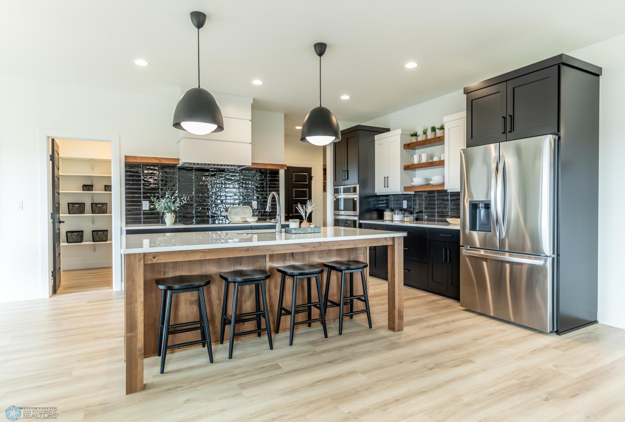 Horace, North Dakota 58047, United States, 3 Bedrooms Bedrooms, ,2 BathroomsBathrooms,Residential,Active,98010