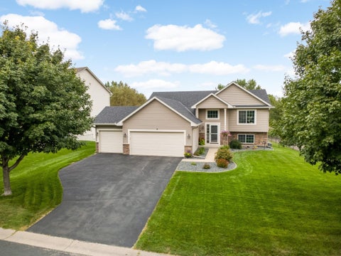 Homes For Sale - 19824 Embers Avenue<br/> Farmington, MN 55024