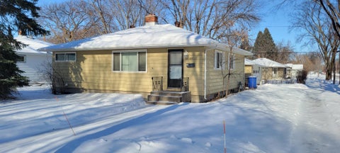 Homes For Sale - 301 21st Avenue<br/> Cass County, Fargo, ND 58102