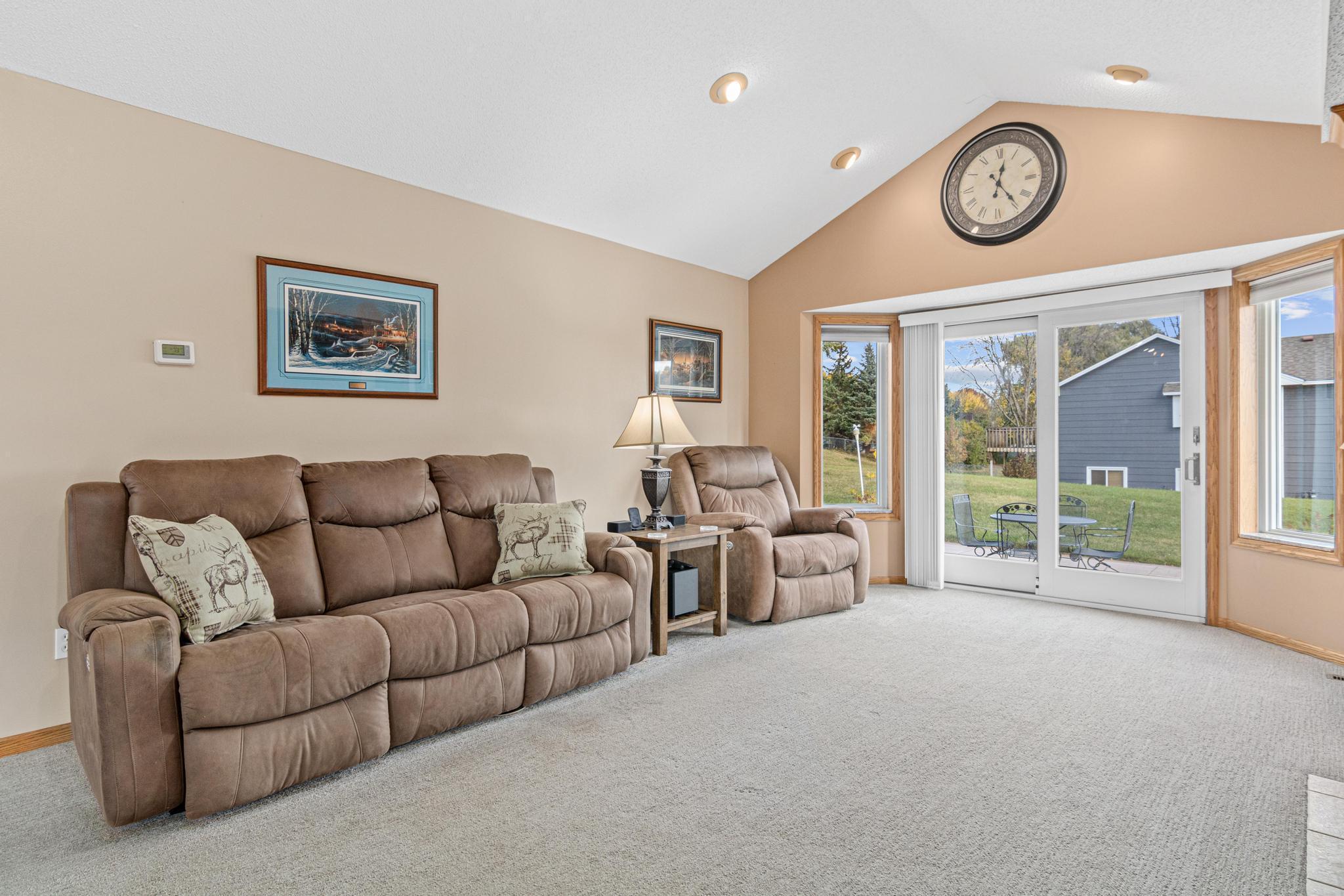 16450 Griffon Lane, Lakeville, Minnesota image 9