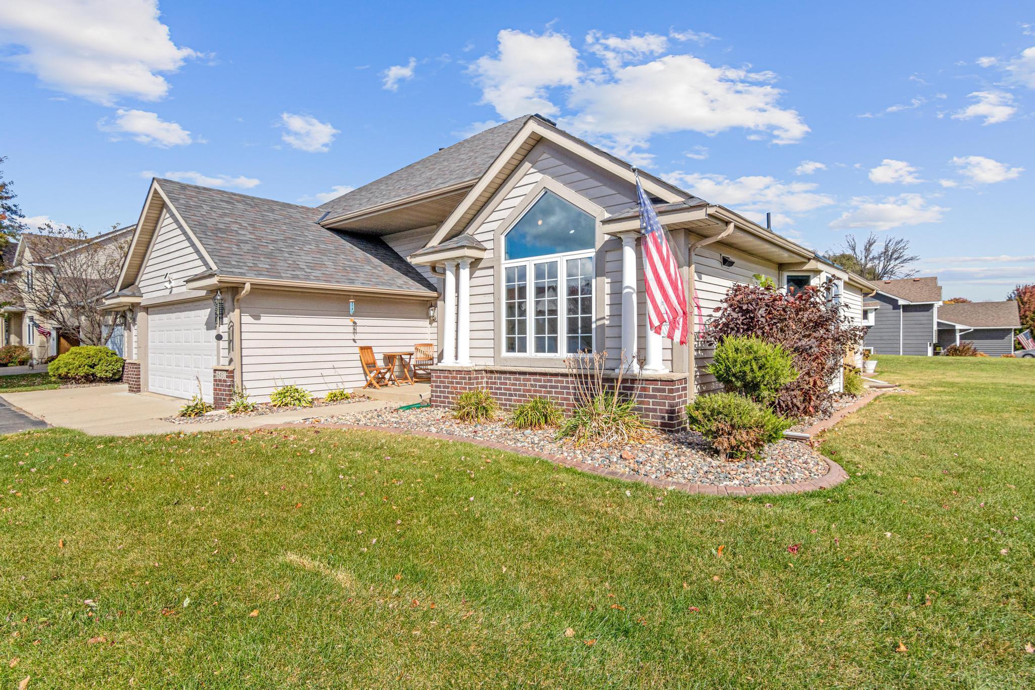 16450 Griffon Lane, Lakeville, Minnesota image 3