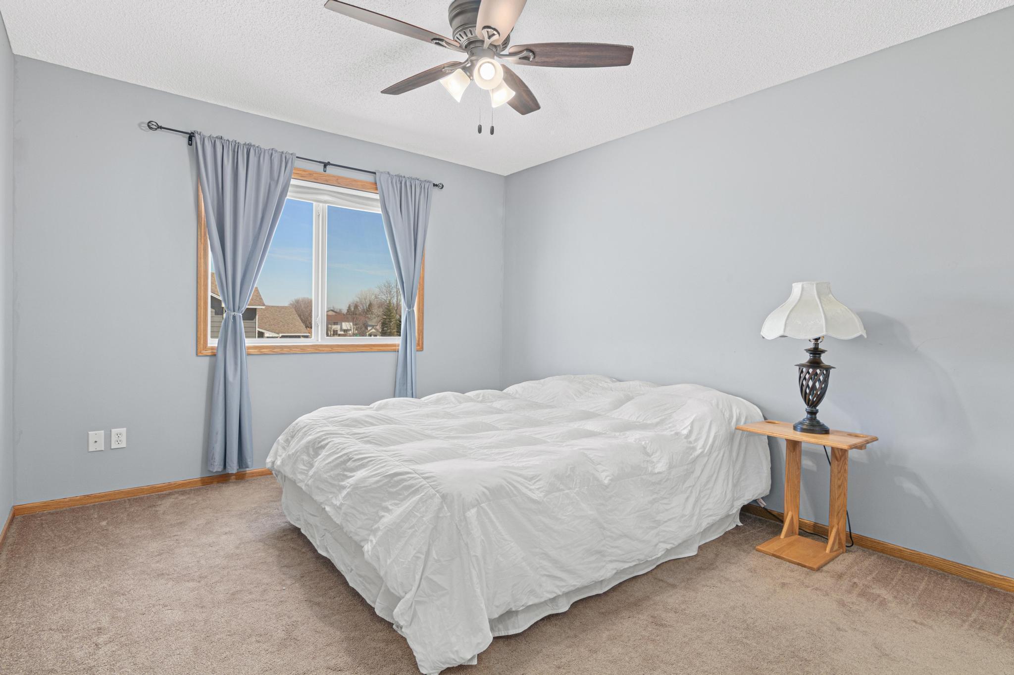 16450 Griffon Lane, Lakeville, Minnesota image 22