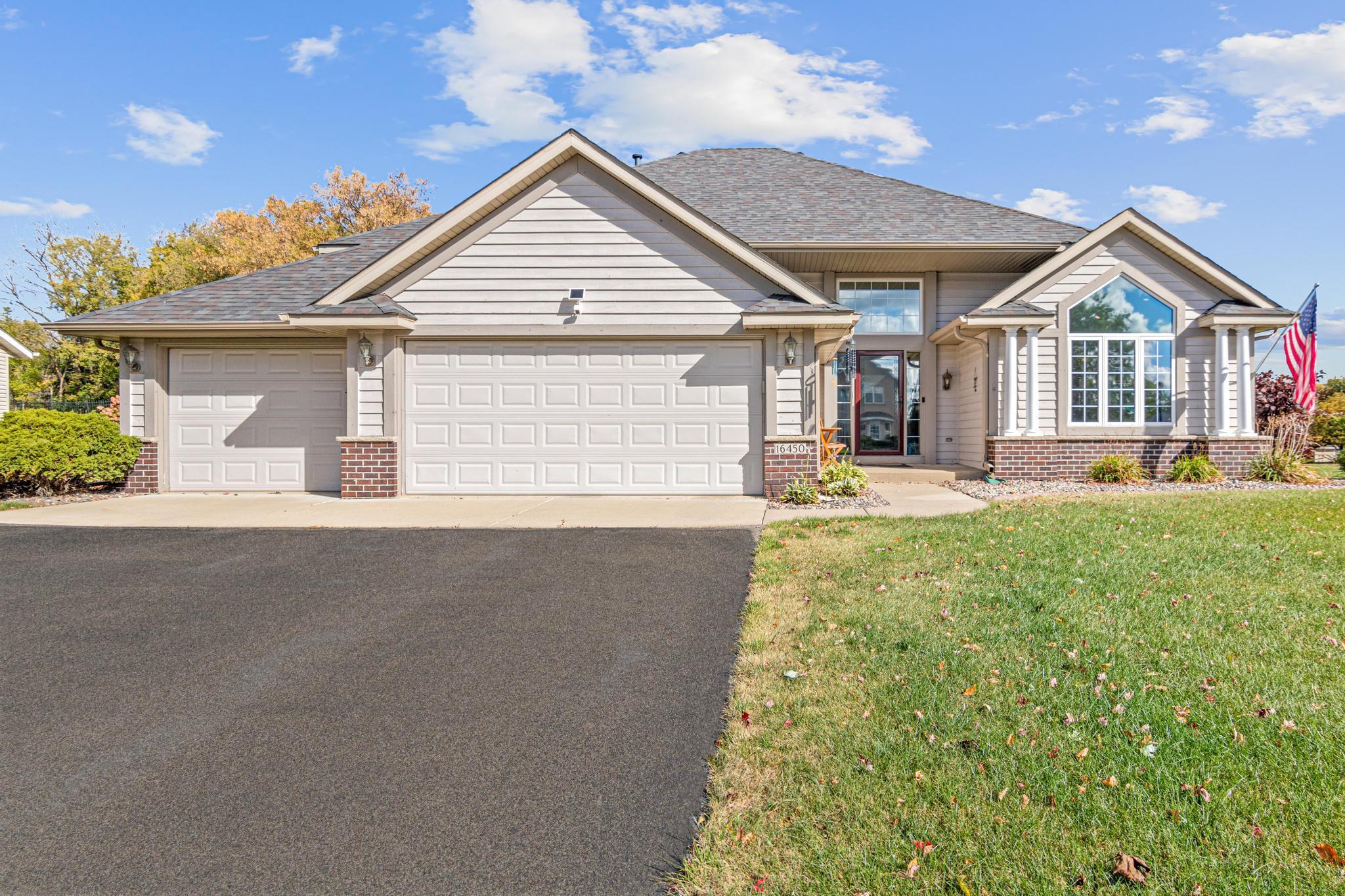 16450 Griffon Lane, Lakeville, Minnesota image 1