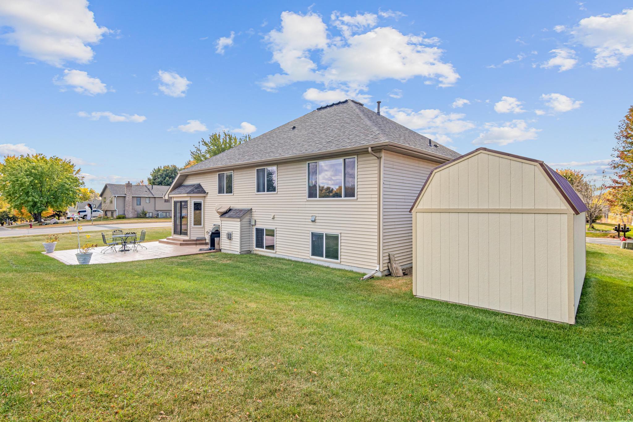 16450 Griffon Lane, Lakeville, Minnesota image 17