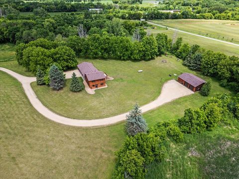Homes For Sale - 6136 Meridian Avenue<br/> Montrose, MN 55363