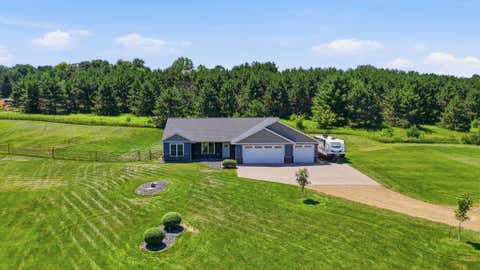 Homes For Sale - 911 67th Avenue<br/> Saint Croix County, Hudson, WI 54016