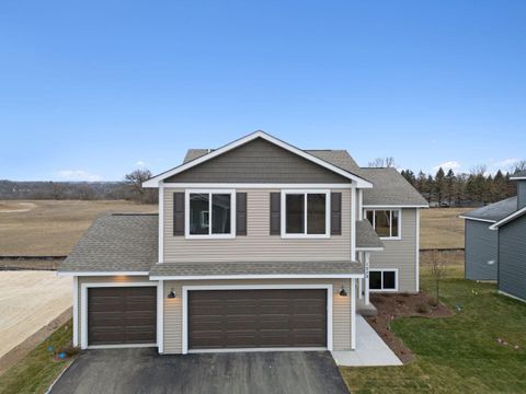 Homes For Sale - 2157 Westpointe Drive<br/> Dakota County, Hastings, MN 55033