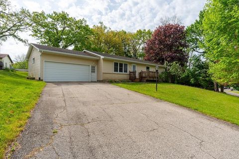 Homes For Sale - 649 Oakwood Drive<br/> Durand, WI 54736