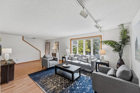 Townhouse For Sale - 933 Dartmouth Place<br/> Minneapolis, MN 55414