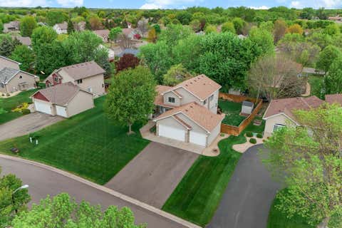 Homes For Sale - 4522 Impatiens Avenue<br/> Brooklyn Park, MN 55443