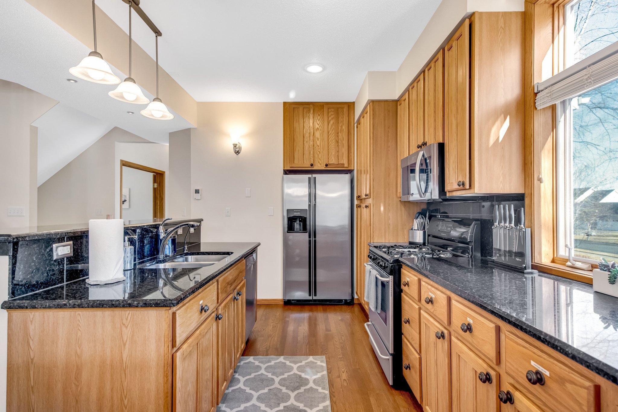 8348 Stone Creek Drive, Chanhassen, Minnesota image 17