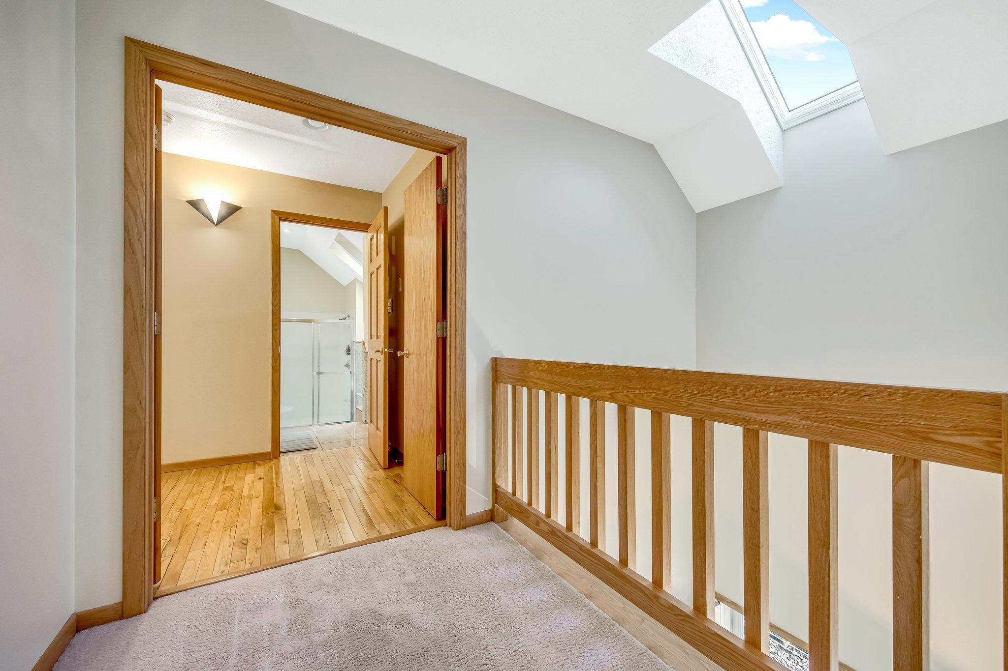 8348 Stone Creek Drive, Chanhassen, Minnesota image 25