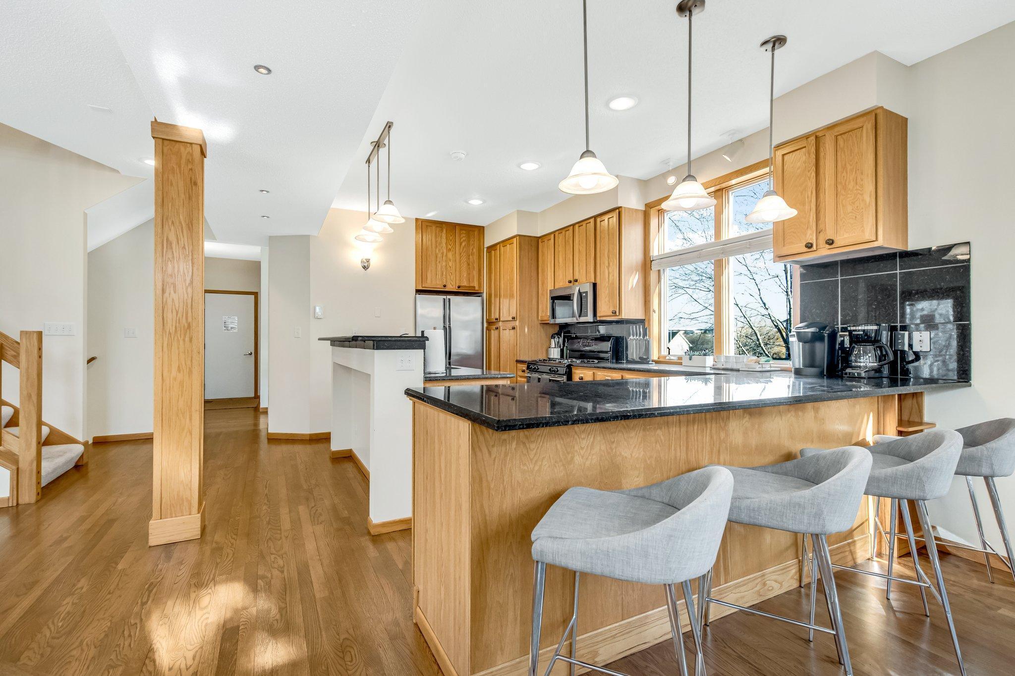 8348 Stone Creek Drive, Chanhassen, Minnesota image 15