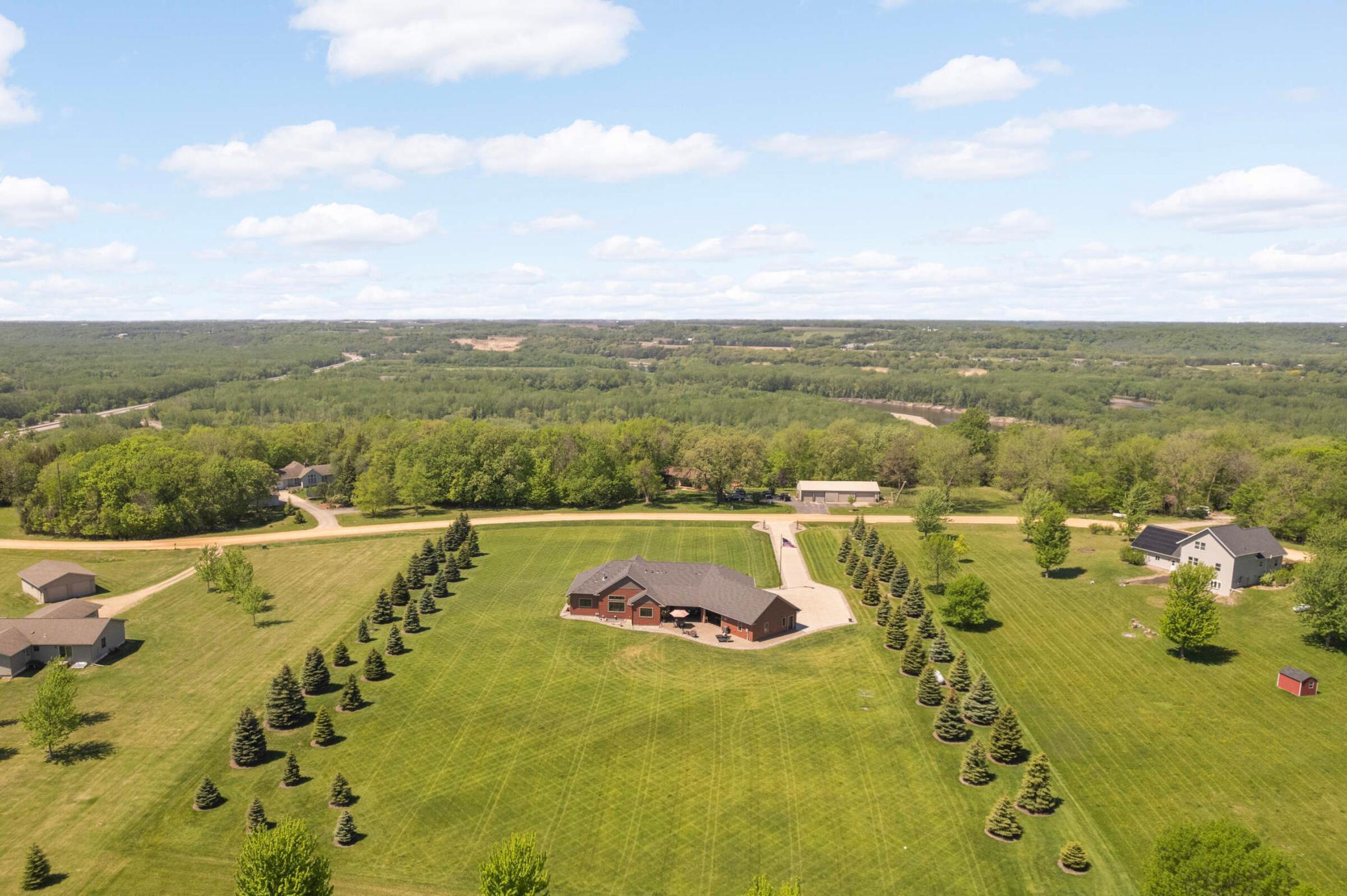 141 Woods Drive, Le Sueur, Minnesota image 3