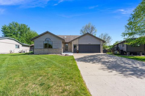 Homes For Sale - 1955 Dorathea Boulevard<br/> Nobles County, Worthington, MN 56187
