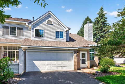 Townhouse For Sale - 510 Lovell Avenue<br/> Ramsey County, Roseville, MN 55113