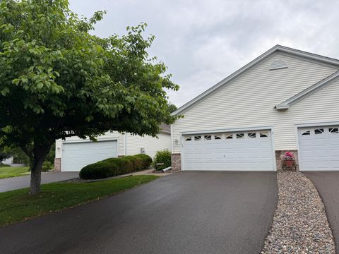 Townhouse For Sale - 18716 Kalmar Court<br/> Lakeville, MN 55044