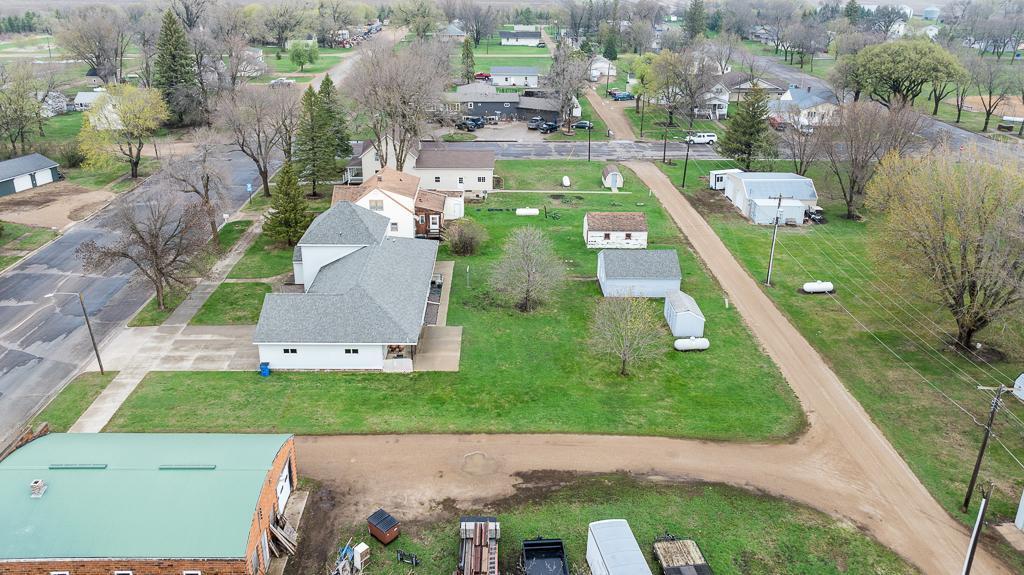 113 N Brook Avenue, Porter, Minnesota image 48