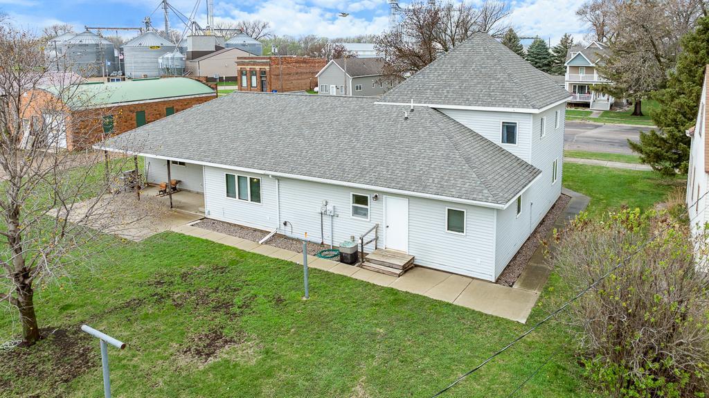113 N Brook Avenue, Porter, Minnesota image 4