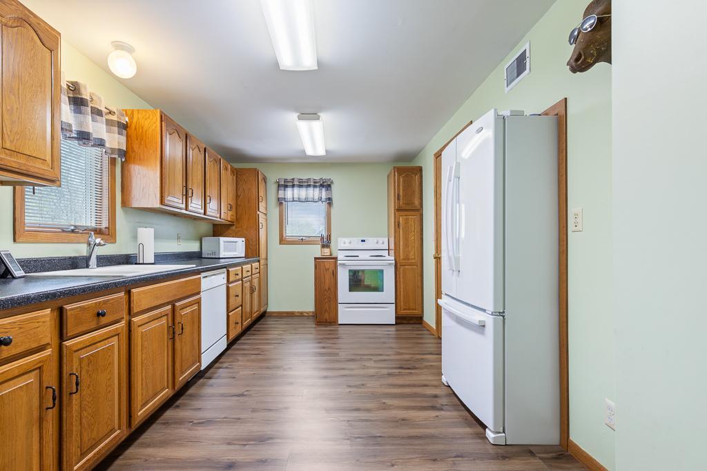 113 N Brook Avenue, Porter, Minnesota image 11