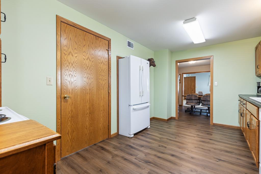 113 N Brook Avenue, Porter, Minnesota image 13
