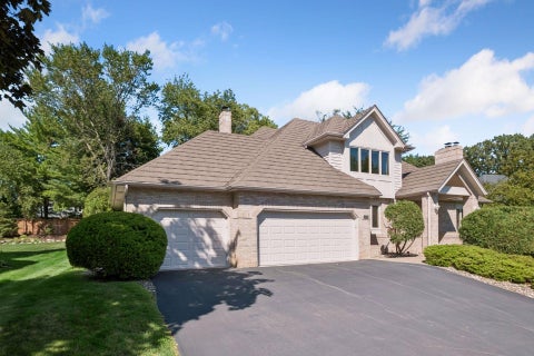 Homes For Sale - 11304 Bluestem Lane<br/> Eden Prairie, MN 55347