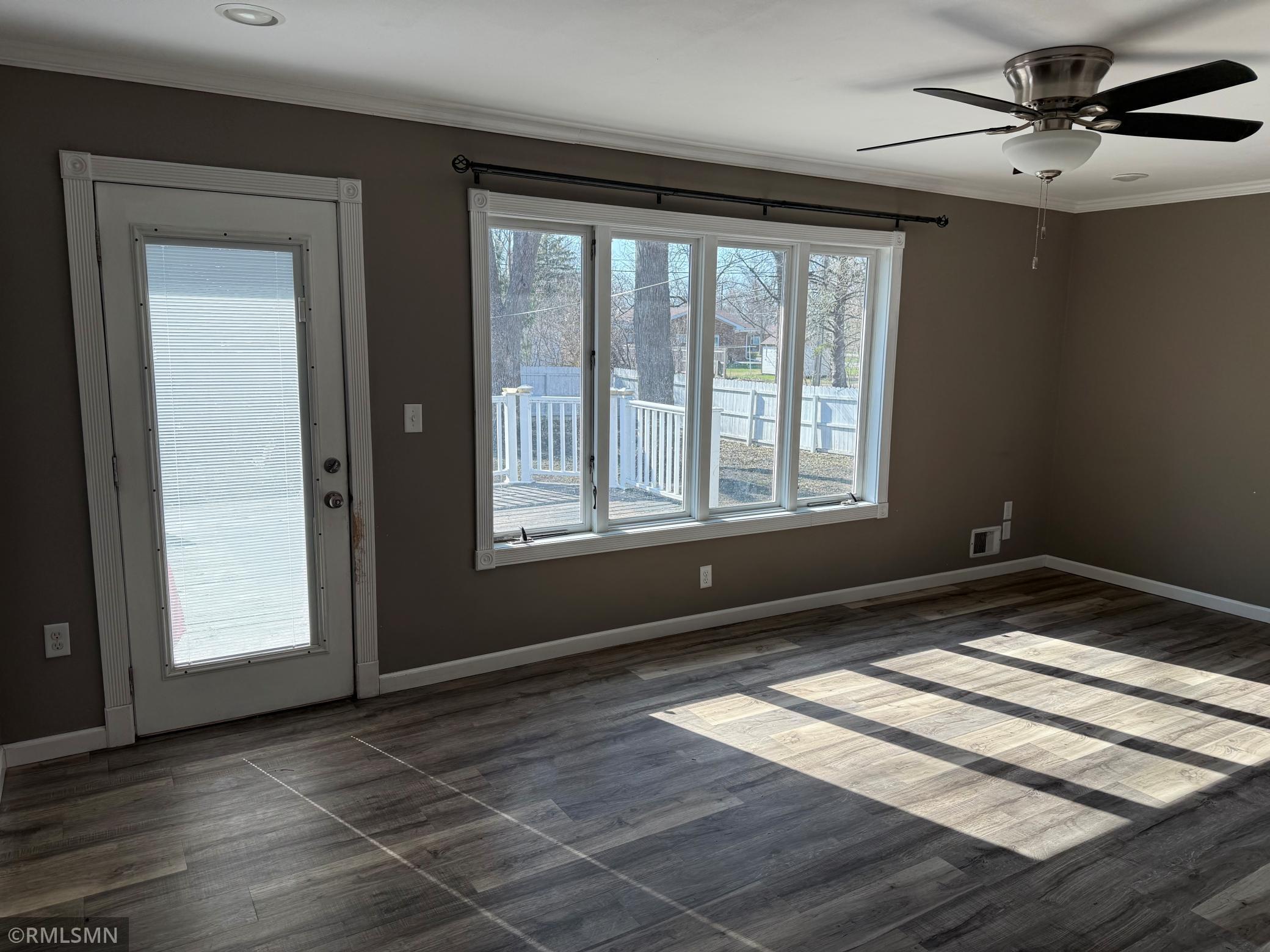 540 S 9th Street, Bird Island, Minnesota image 7