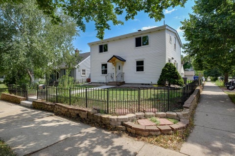 Homes For Sale - 1278 Hubbard Avenue<br/> Saint Paul, MN 55104
