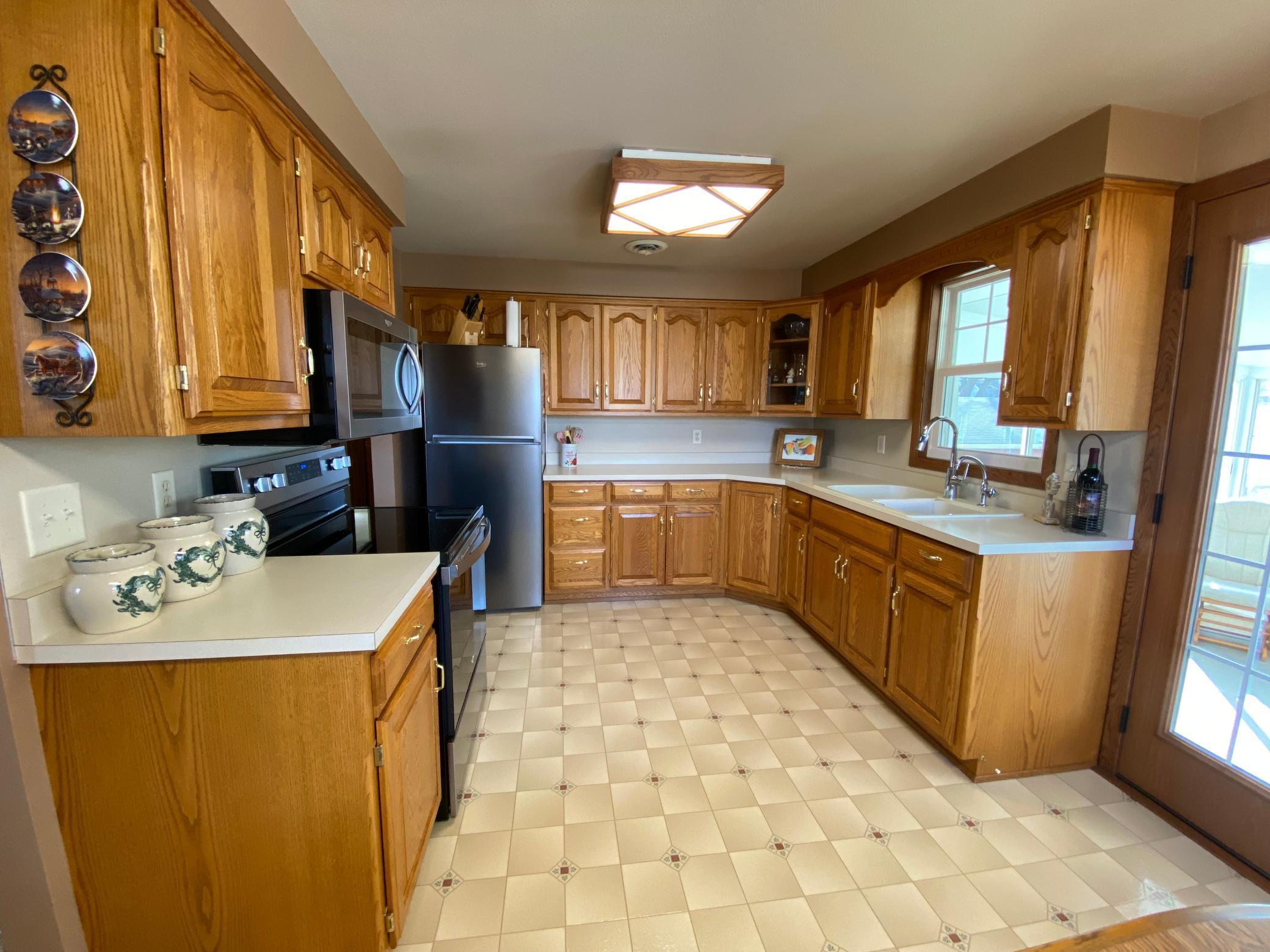 1038 Wilbur Street, Worthington, Minnesota image 4