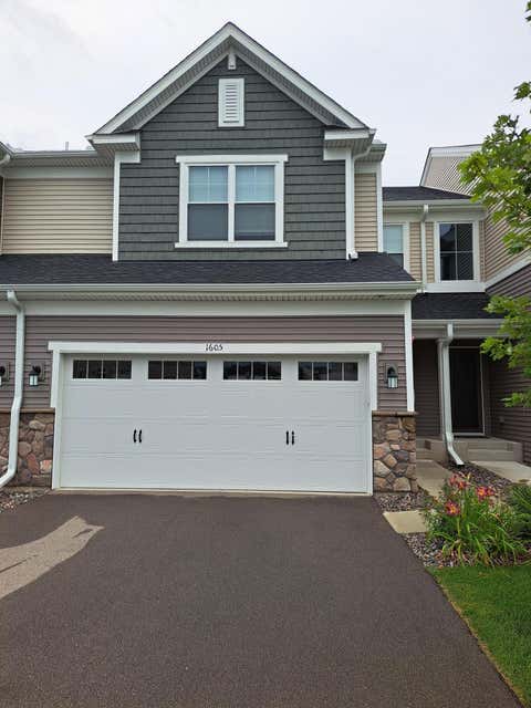 Townhouse For Sale - 1605 Gable Drive<br/> Carver, MN 55315