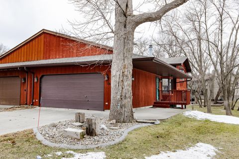 Homes For Sale - 1419 23rd Street<br/> Fargo, ND 58103