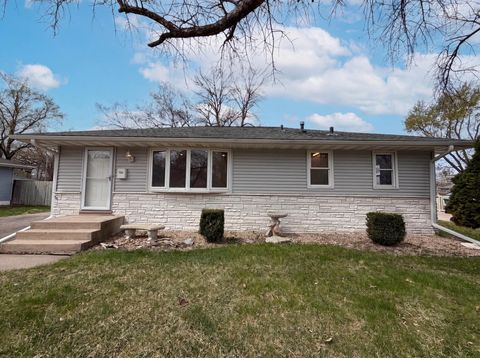 Homes For Sale - 6319 Perry Avenue<br/> Minneapolis, MN 55429
