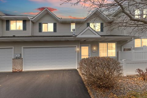 Townhouse For Sale - 14393 Wilson Drive<br/> Eden Prairie, MN 55347