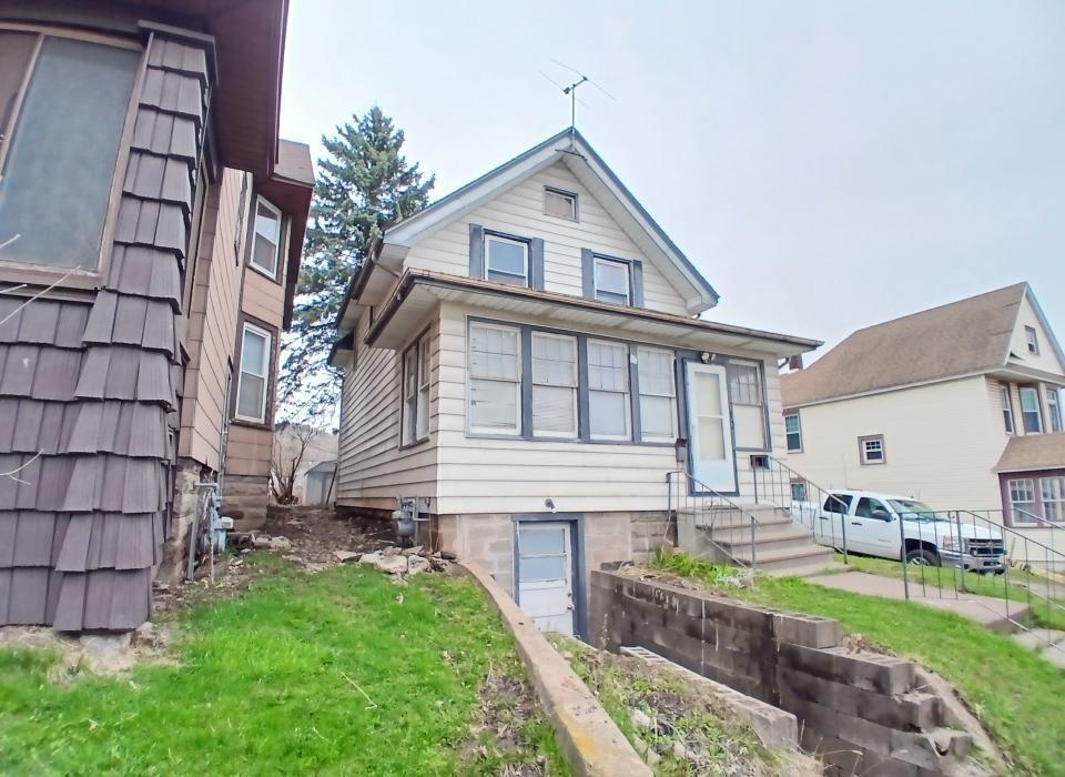 610 N 24th Avenue, Duluth, Minnesota image 2