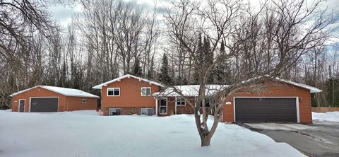 Homes For Sale - 321 Shorewood Drive<br/> International Falls, MN 56649