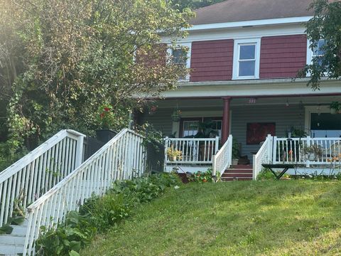 Homes For Sale - 591 E 7th Street<br/> Red Wing, MN 55066