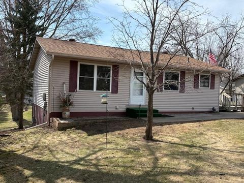 Homes For Sale - 311 5th Avenue<br/> Sauk Rapids, MN 56379
