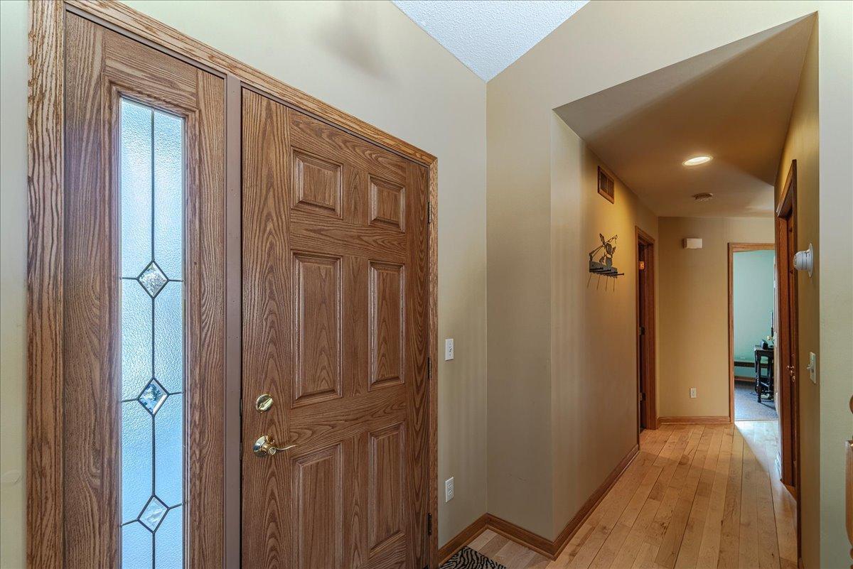 1084 Stein Drive, Waconia, Minnesota image 6