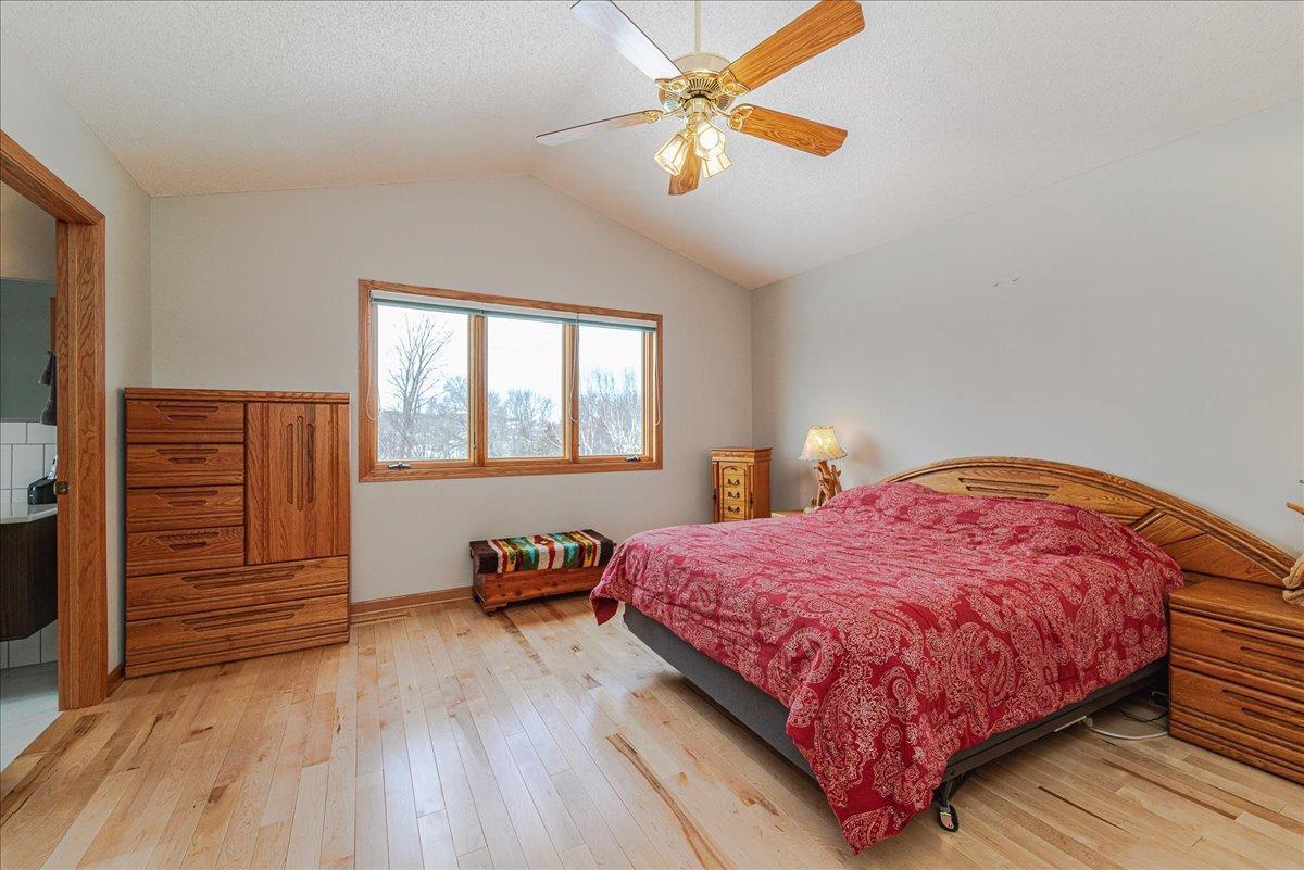 1084 Stein Drive, Waconia, Minnesota image 23