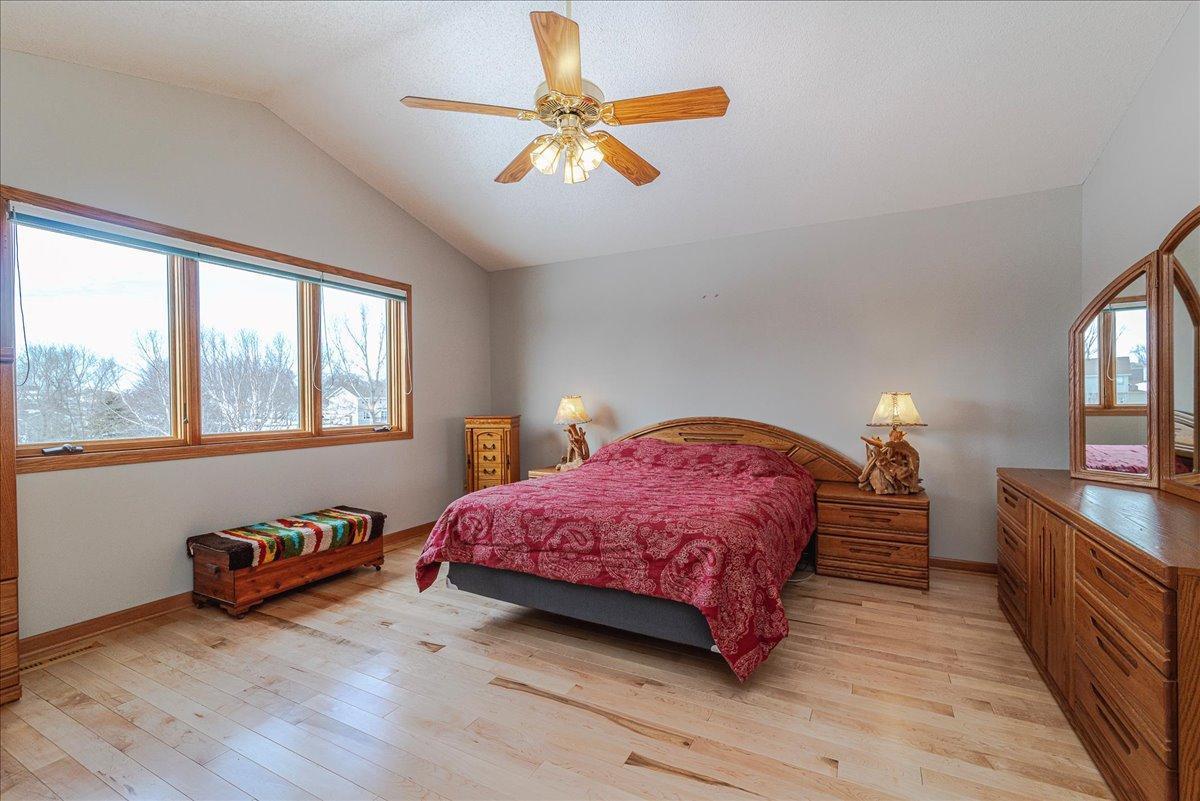 1084 Stein Drive, Waconia, Minnesota image 22