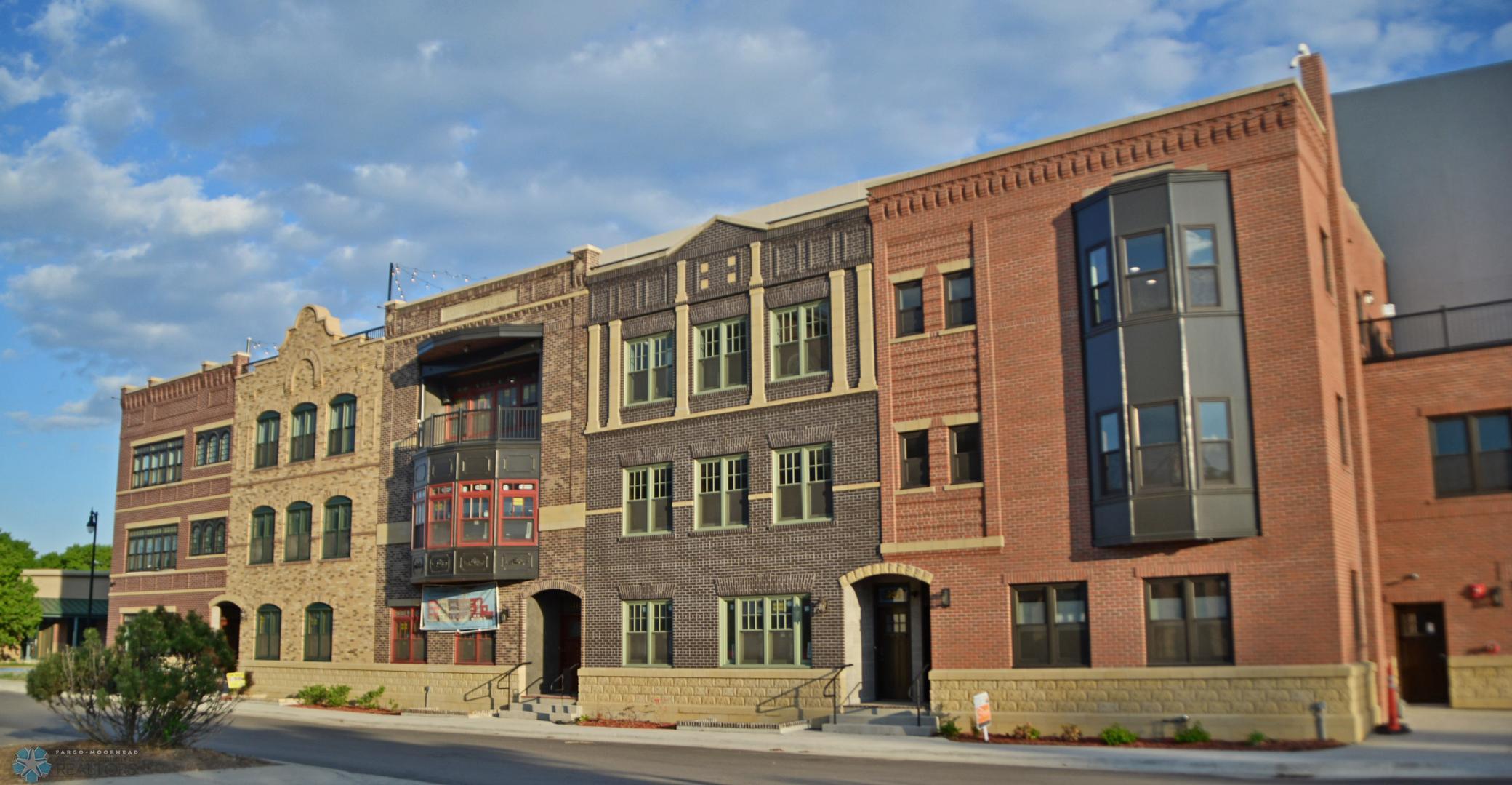 412 5th Street #504, Fargo, North Dakota image 1