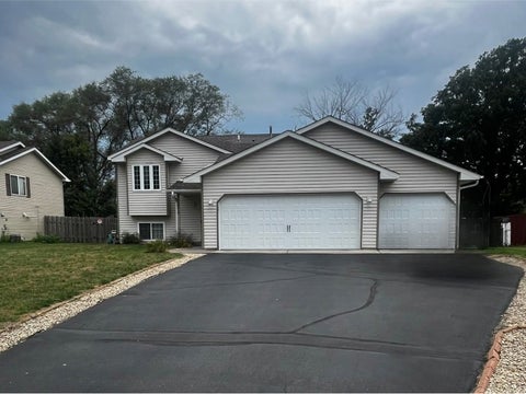 Homes For Sale - 18618 Queen Street<br/> Elk River, MN 55330