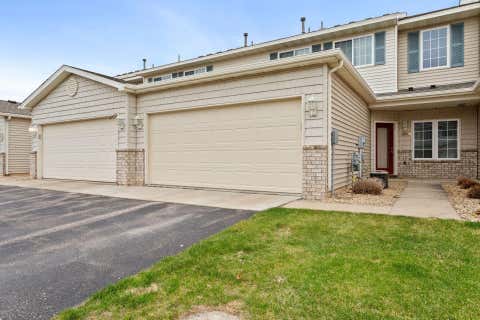 Townhouse For Sale - 1520 Praha Street<br/> Le Sueur County, New Prague, MN 56071