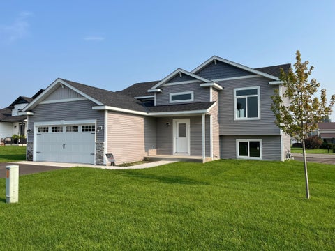 Homes For Sale - 108 Woolgrass Way<br/> Stearns County, Avon, MN 56310