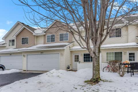 Townhouse For Sale - 2453 Yellowstone Drive<br/> Dakota County, Hastings, MN 55033