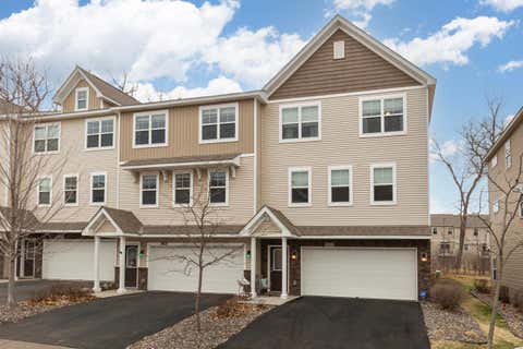 Townhouse For Sale - 9655 Merrimac Lane<br/> Hennepin County, Maple Grove, MN 55369