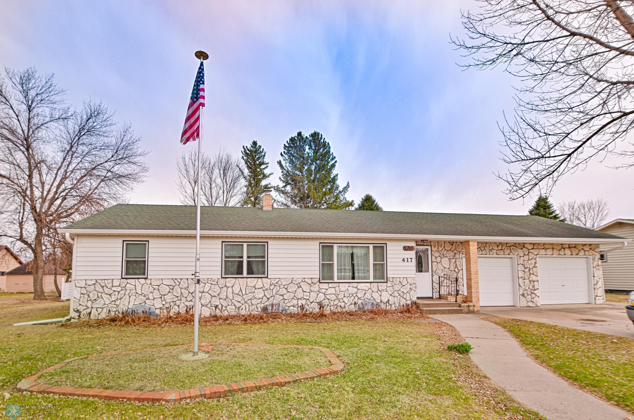 417 1st Street, Mayville, North Dakota image 1