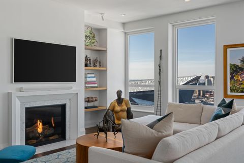 Condo For Sale - 1111 W River Parkway<br/> Minneapolis, MN 55415