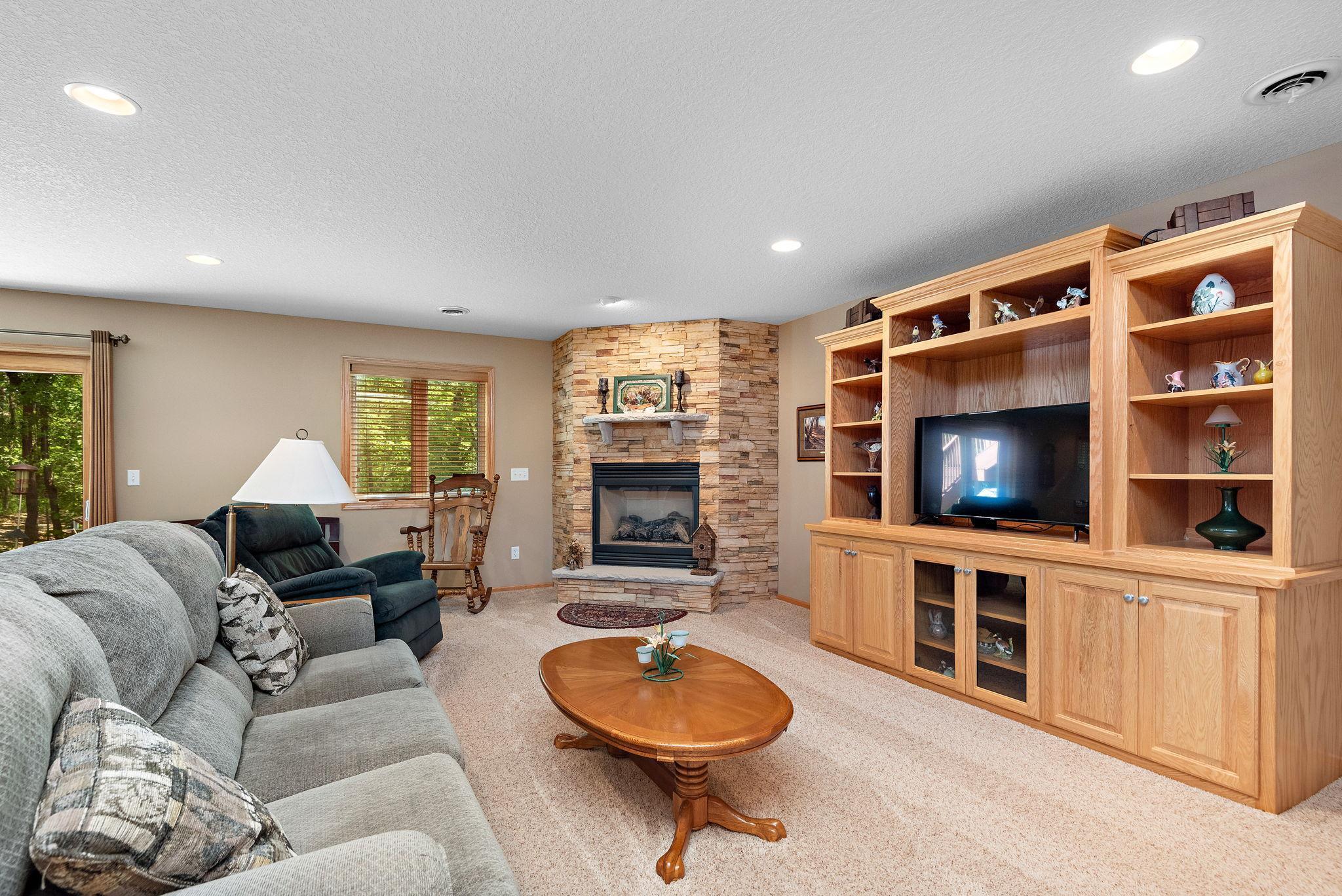 19323 Rawlins Street, Elk River, Minnesota image 21