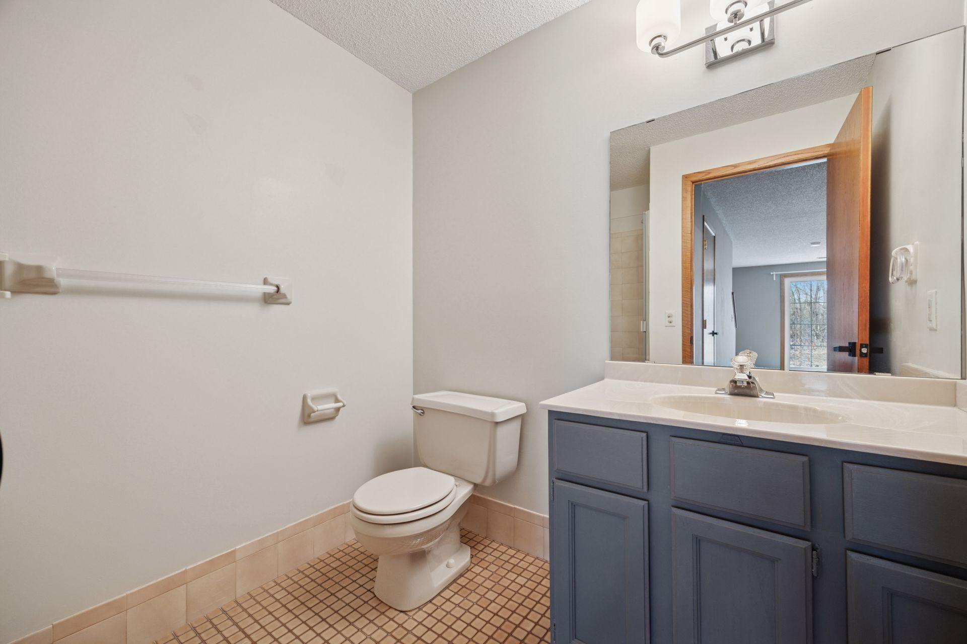 2436 Mendelssohn Lane, Minneapolis, Minnesota image 34